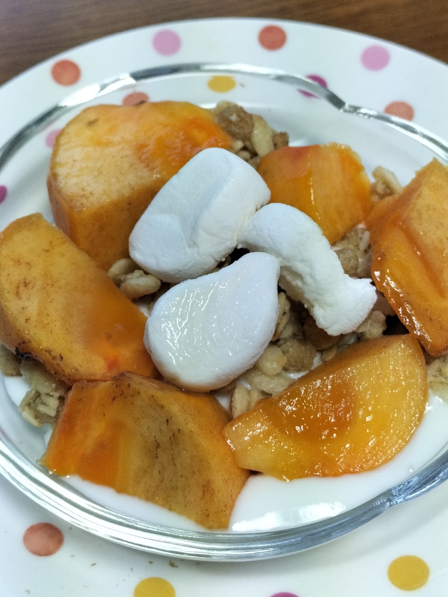 柿とマシュマロ ✻フルグラのデザートヨーグルト♪