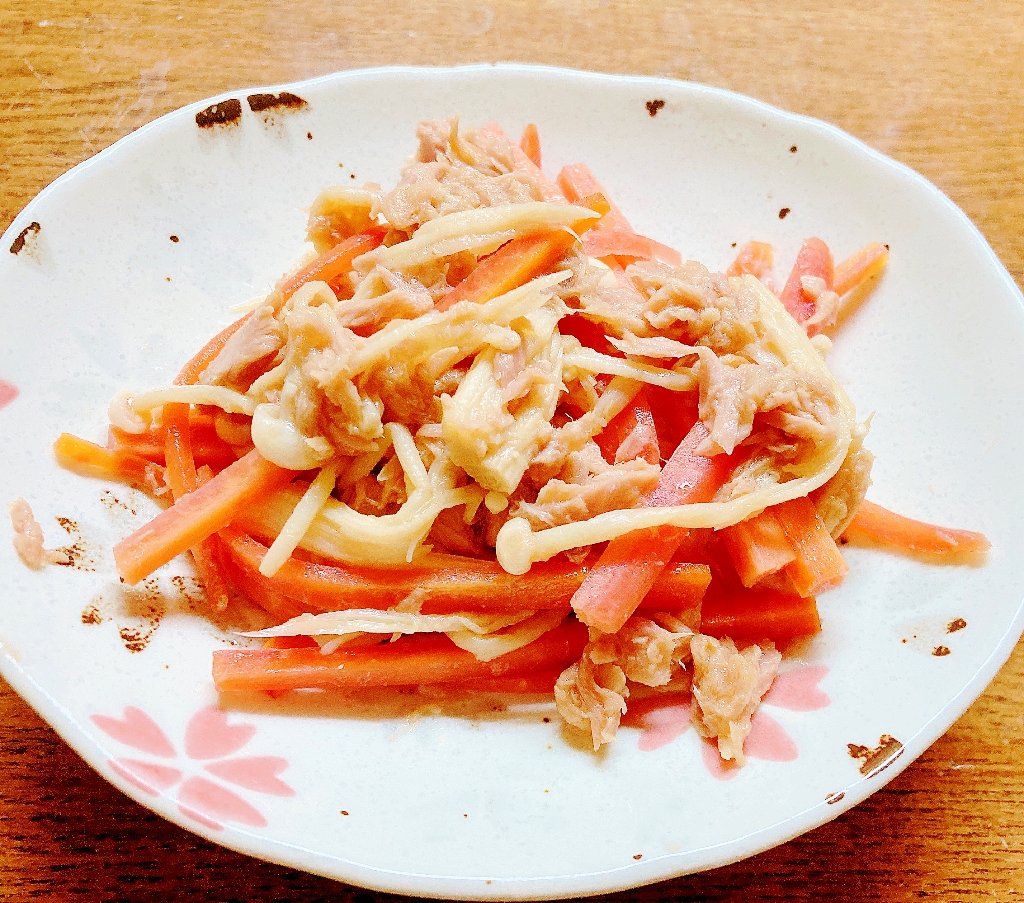 お弁当に☆人参えのきツナの麺つゆ炒め