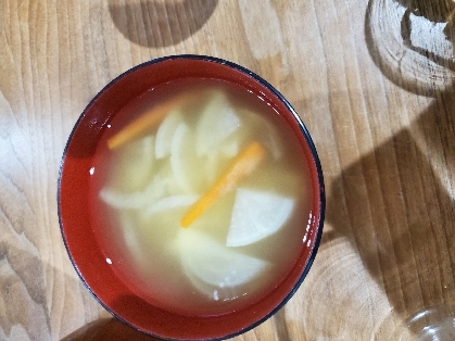 里芋と大根と人参の味噌汁