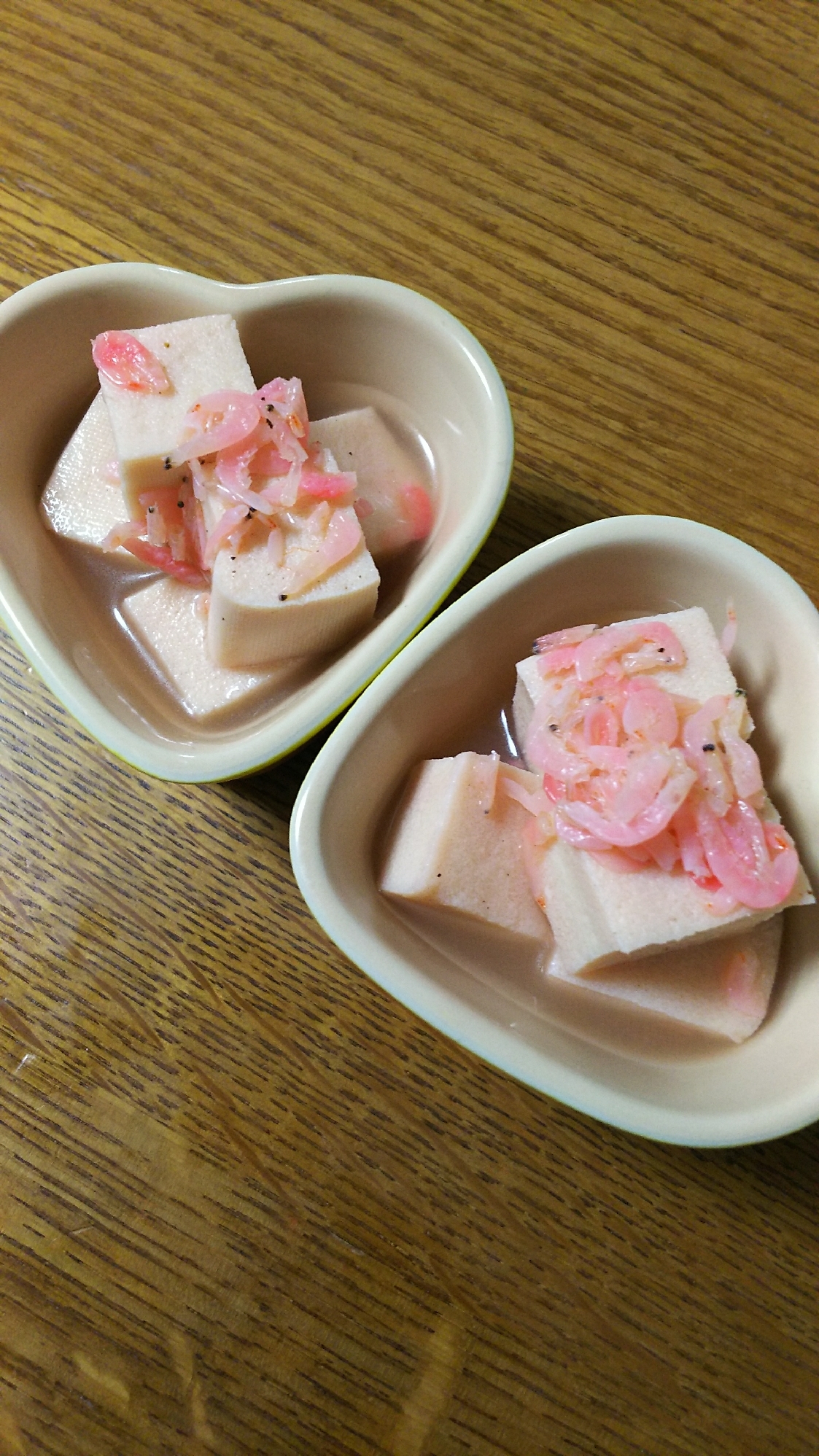 あみえびでほんのりピンク高野豆腐