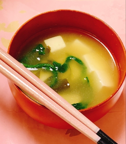 緑黄色野菜をお味噌汁にいれるのはとても食べやすいですね♪こちらもとても美味しくできました( ◕‿ ‹  ๑)‎♪ご馳走様です♡