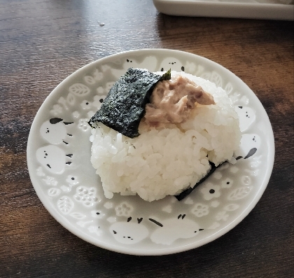 先日もありがとうございます！
油切るのが苦手なので、
炒めるのは良いですね(^^)
美味しいツナマヨおにぎりが出来ました！
ありがとうございます(^^)v