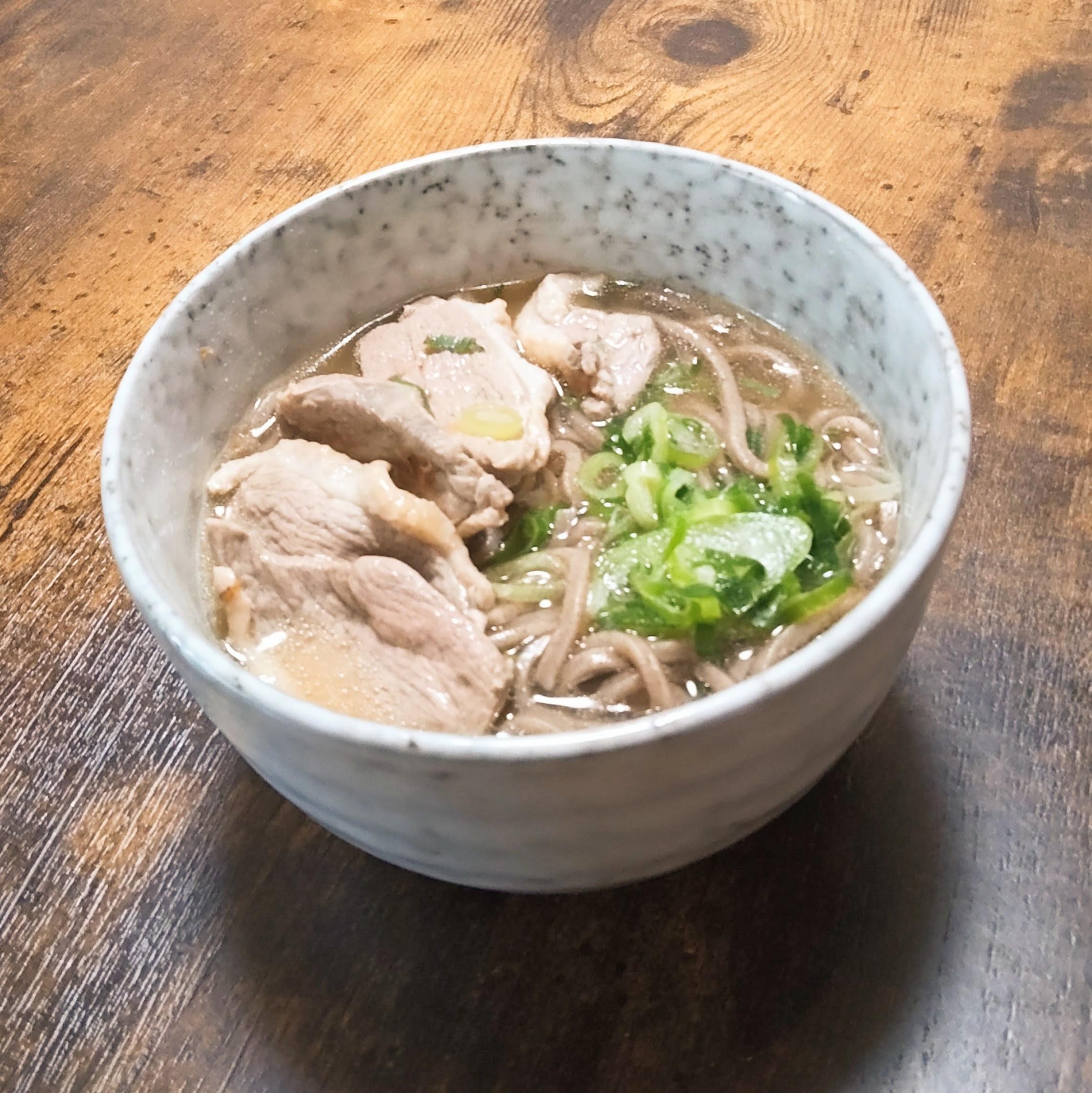 うどん出汁で作る鴨南蛮風そば