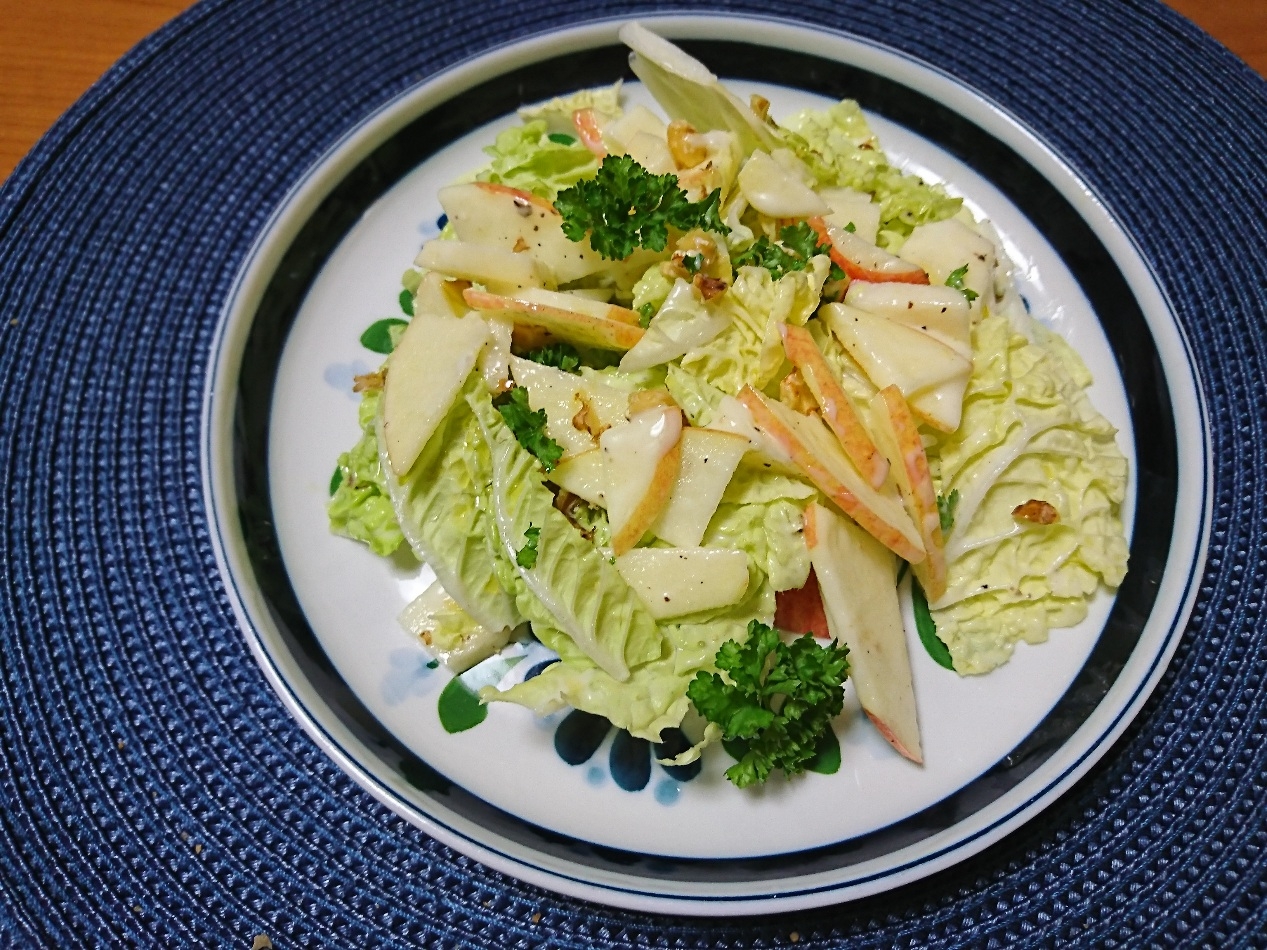 白菜と林檎のサラダ