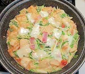 タジン鍋で作る♪麩とタケノコのミルク煮