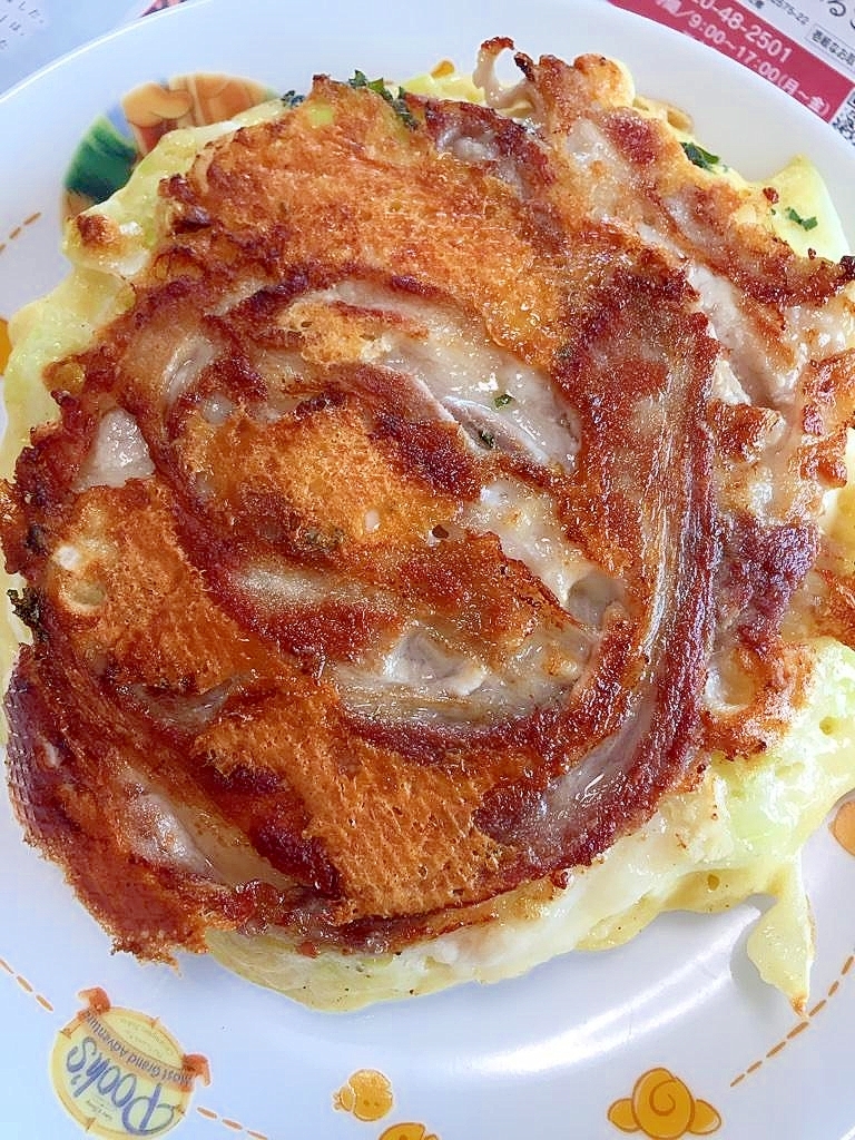 出汁で食べるお好み焼き（明石焼き風）