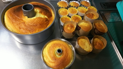 ふわふわに焼けました♡同僚さんのお誕生日ケーキにしました(^-^)