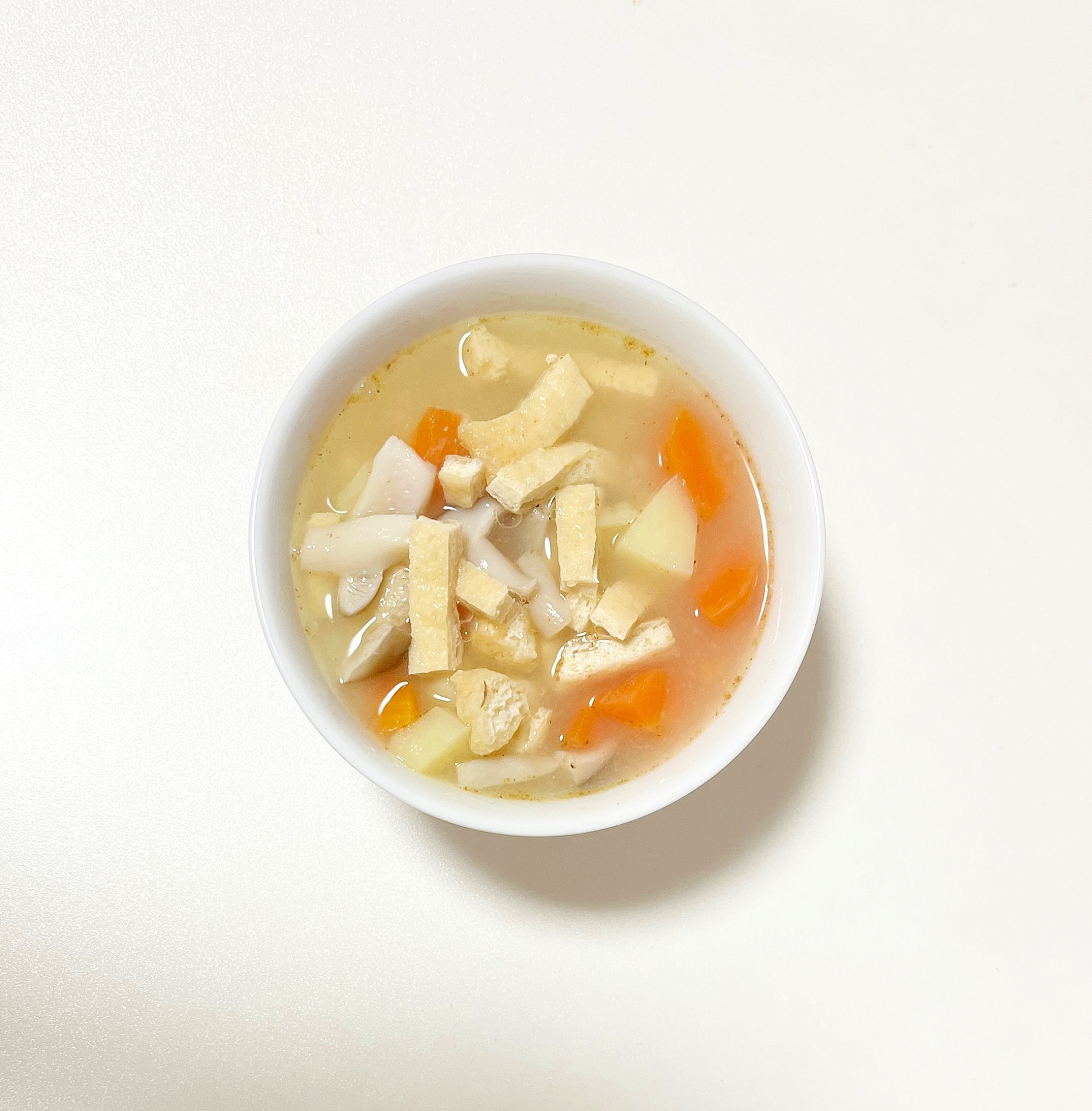 油揚げの具沢山味噌汁