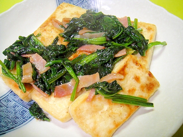 豆腐ステーキ☆ベーコンほうれん草ソース
