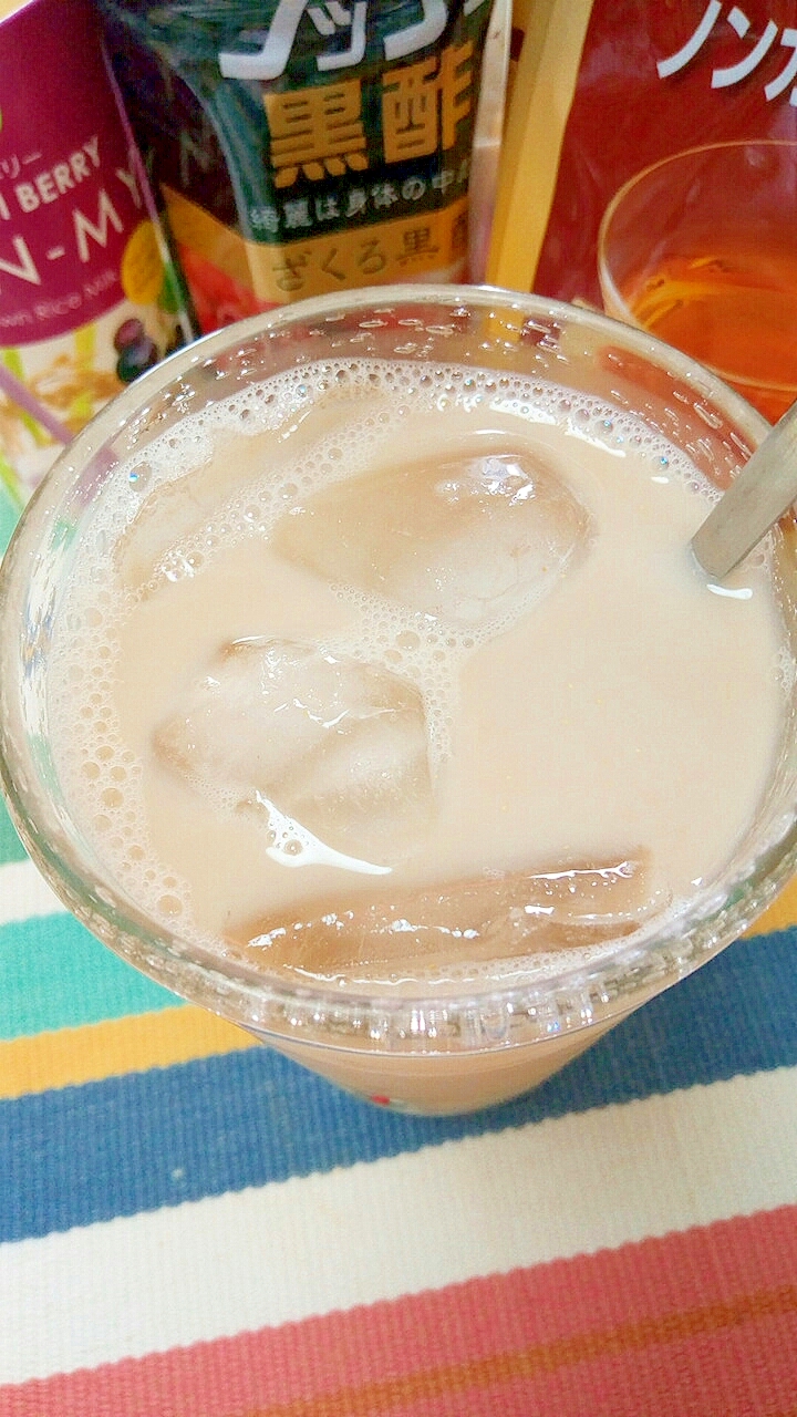アイス☆ざくろ黒酢マキベリーライスミルク麦茶♪
