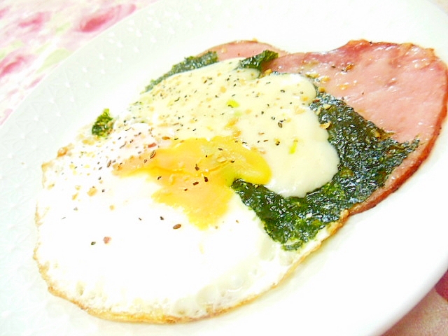 ハムと韓国海苔とチーズの目玉焼き レシピ 作り方 By 小太郎1212 楽天レシピ ハムと韓国海苔とチーズの目玉焼き レシピ 作り方 By 小太郎1212 楽天レシピ