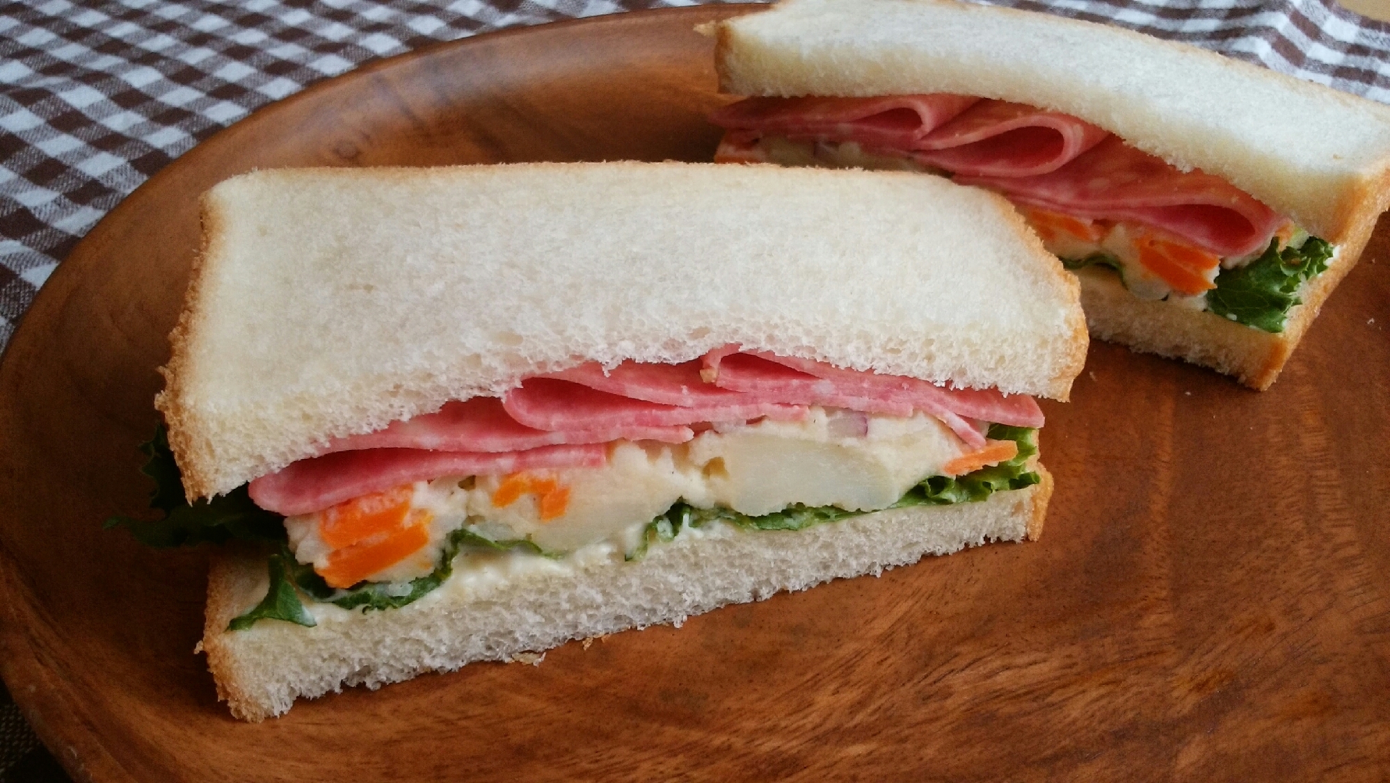 ハムと一緒に♡ポテトサンド