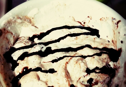 ふわふわたっぷりチョコレートアイスクリーム