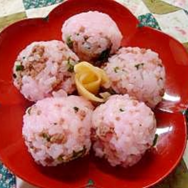 お花のおにぎりみたい レシピ 作り方 By Shimo9756 楽天レシピ お花のおにぎりみたい レシピ 作り方 By Shimo9756 楽天レシピ