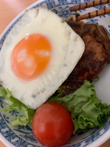 目玉焼きハンバーグ