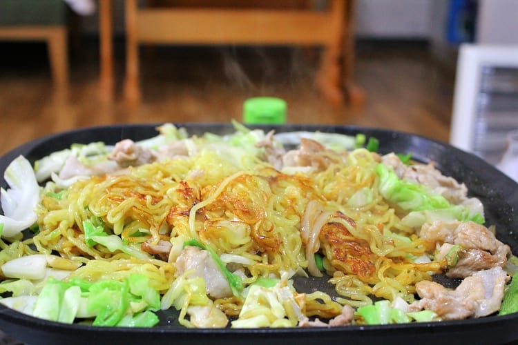 醤油やきそば ホットプレートで レシピ 作り方 By きばな 楽天レシピ 醤油やきそば ホットプレートで レシピ 作り方 By きばな 楽天レシピ