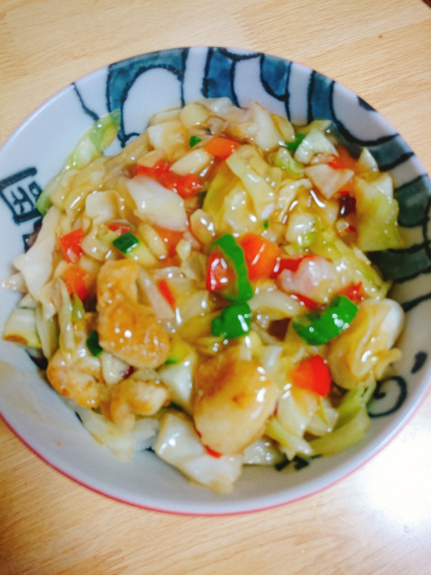 鶏皮と野菜たっぷり餡掛け丼