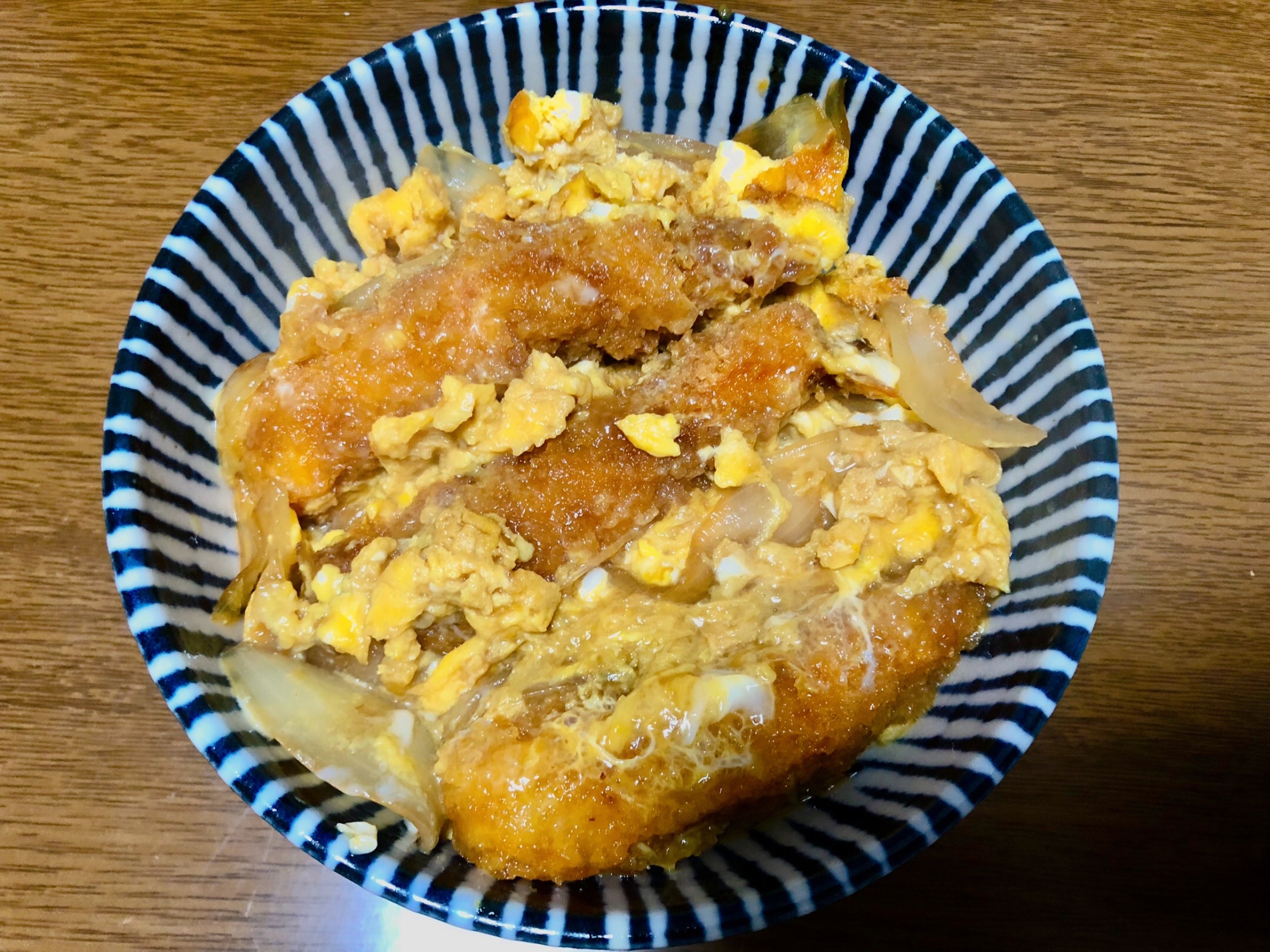 エビフライの卵とじ丼