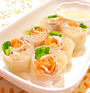 豚バラ肉ともやしのおつまみ生春巻き