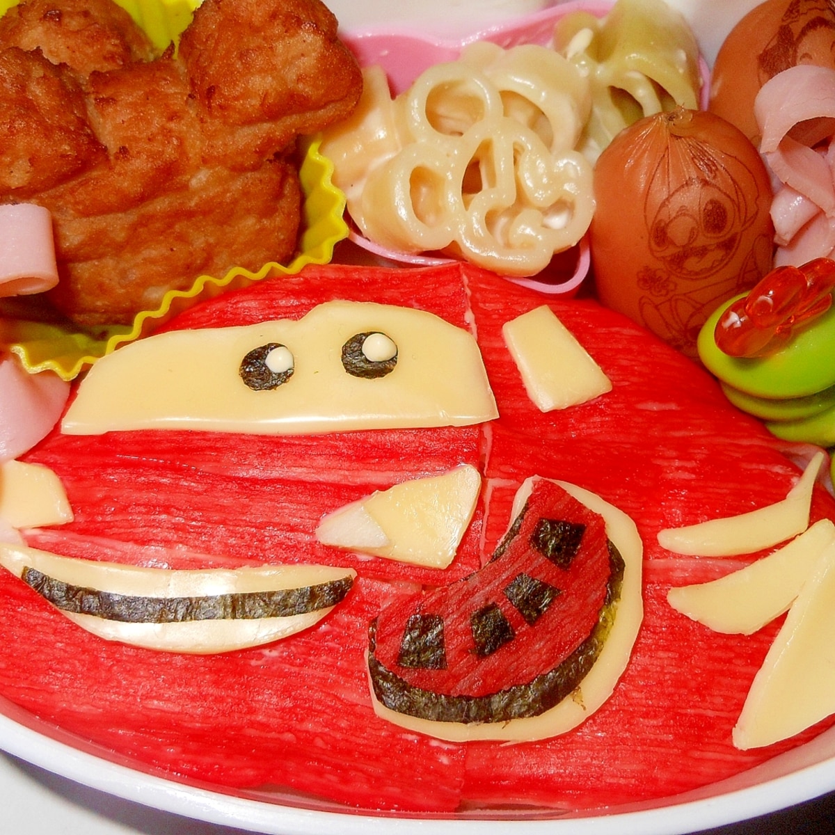 マックイン カーズお弁当 男の子に キャラ弁 レシピ 作り方 By さぁー27 楽天レシピ マックイン カーズお弁当 男の子に キャラ弁 レシピ 作り方 By さぁー27 楽天レシピ