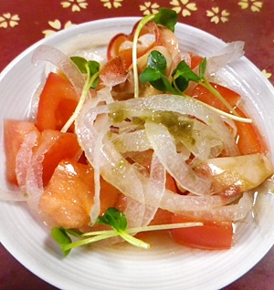 トマトイカ玉ねぎの柚子胡椒サラダ