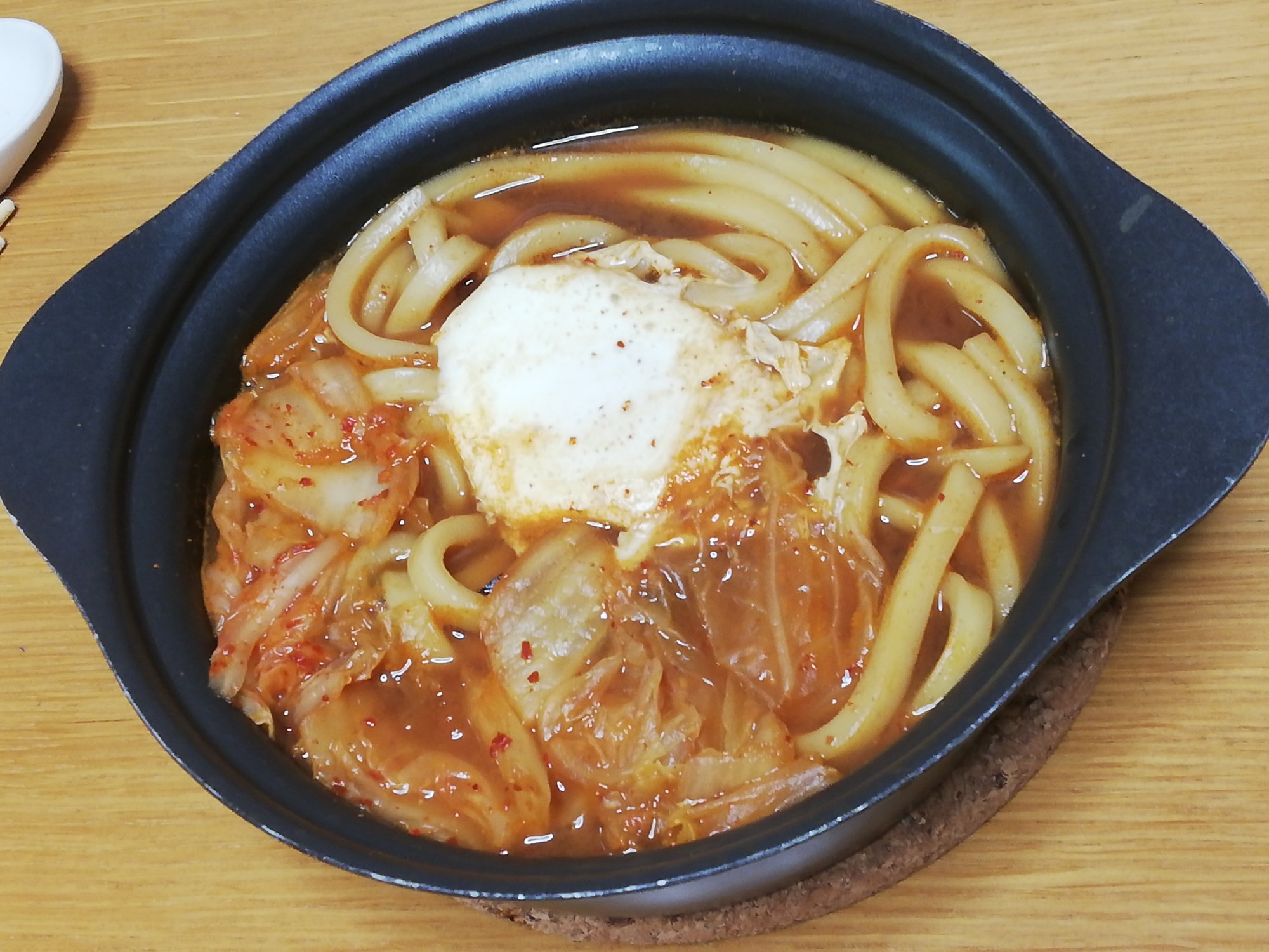 キムチ味噌煮込みうどん