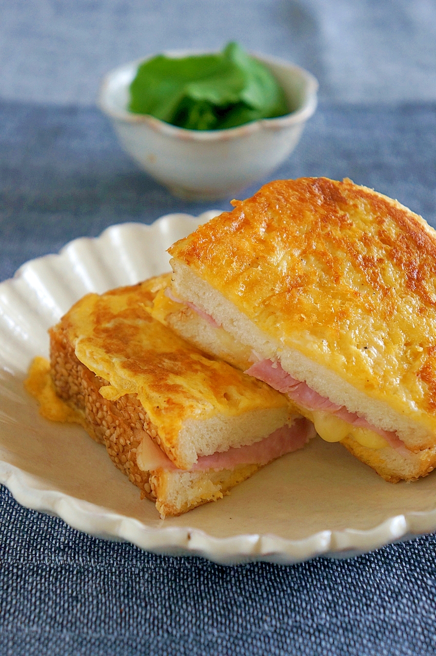 マヨで簡単♪ハム&チーズのフレンチトースト風サンド