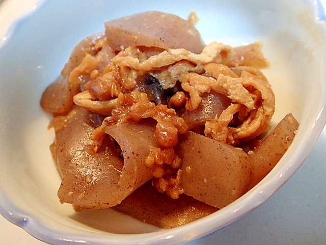 金山寺味噌で　板蒟蒻とあげの煮もの♬