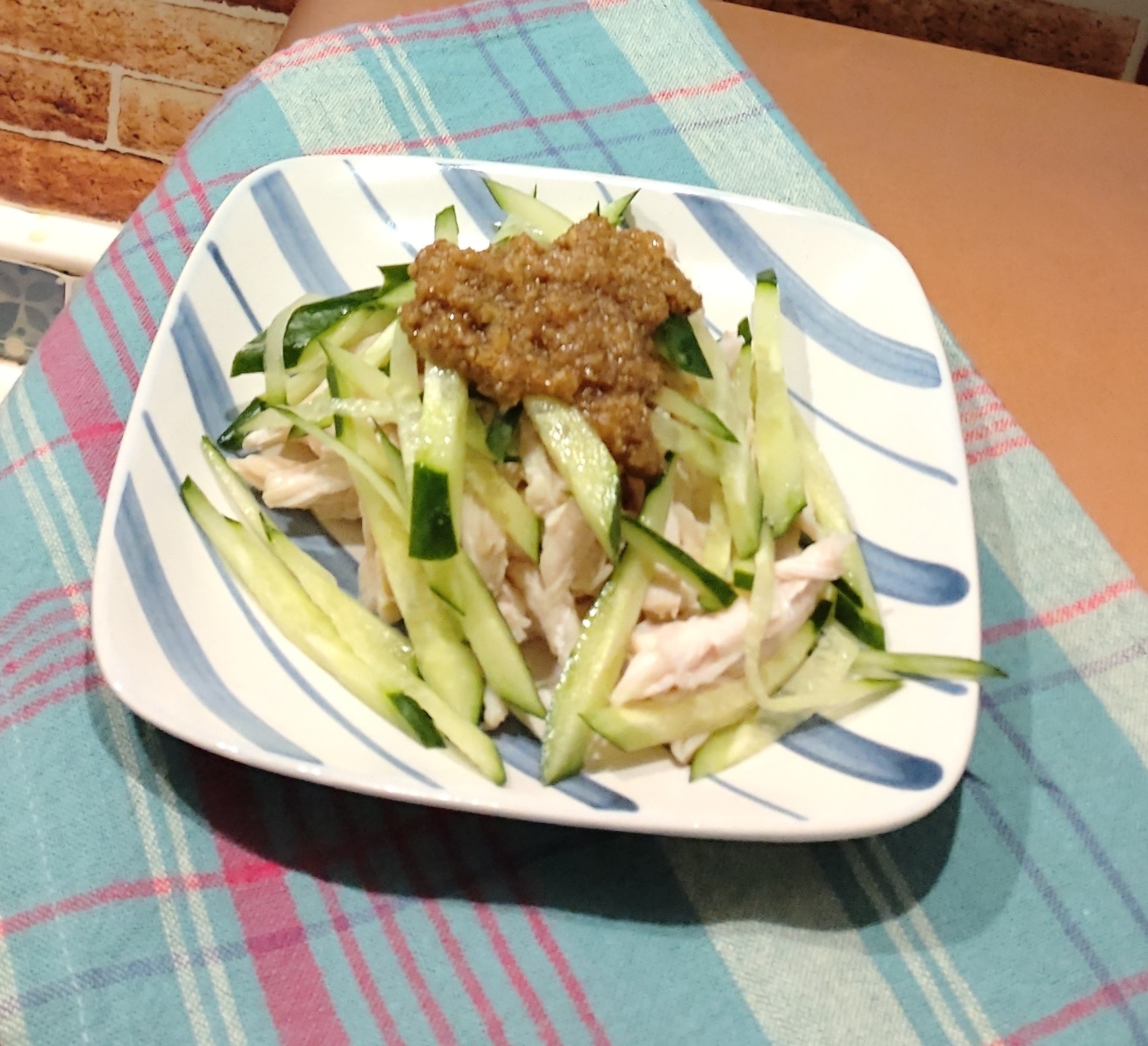 たっぷり胡麻のバンバンジー