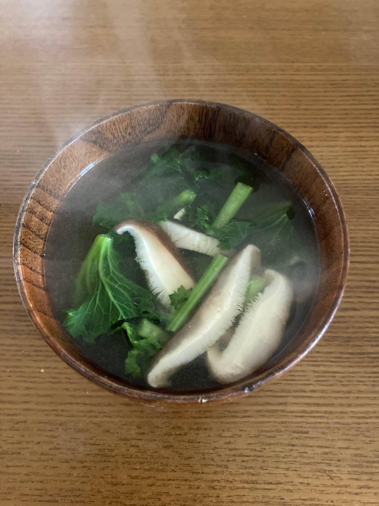 五月菜と椎茸の味噌汁