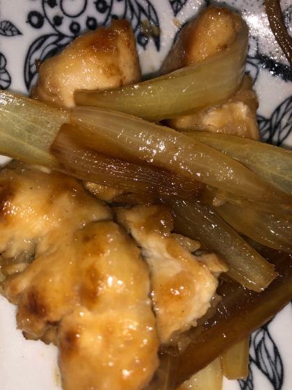 ニラがなくて玉ねぎを入れて作りました。作ってる最中から食欲をそそるいい匂いが…！家族みんなで美味しくいただきました。素敵なレシピをありがとうございました♪