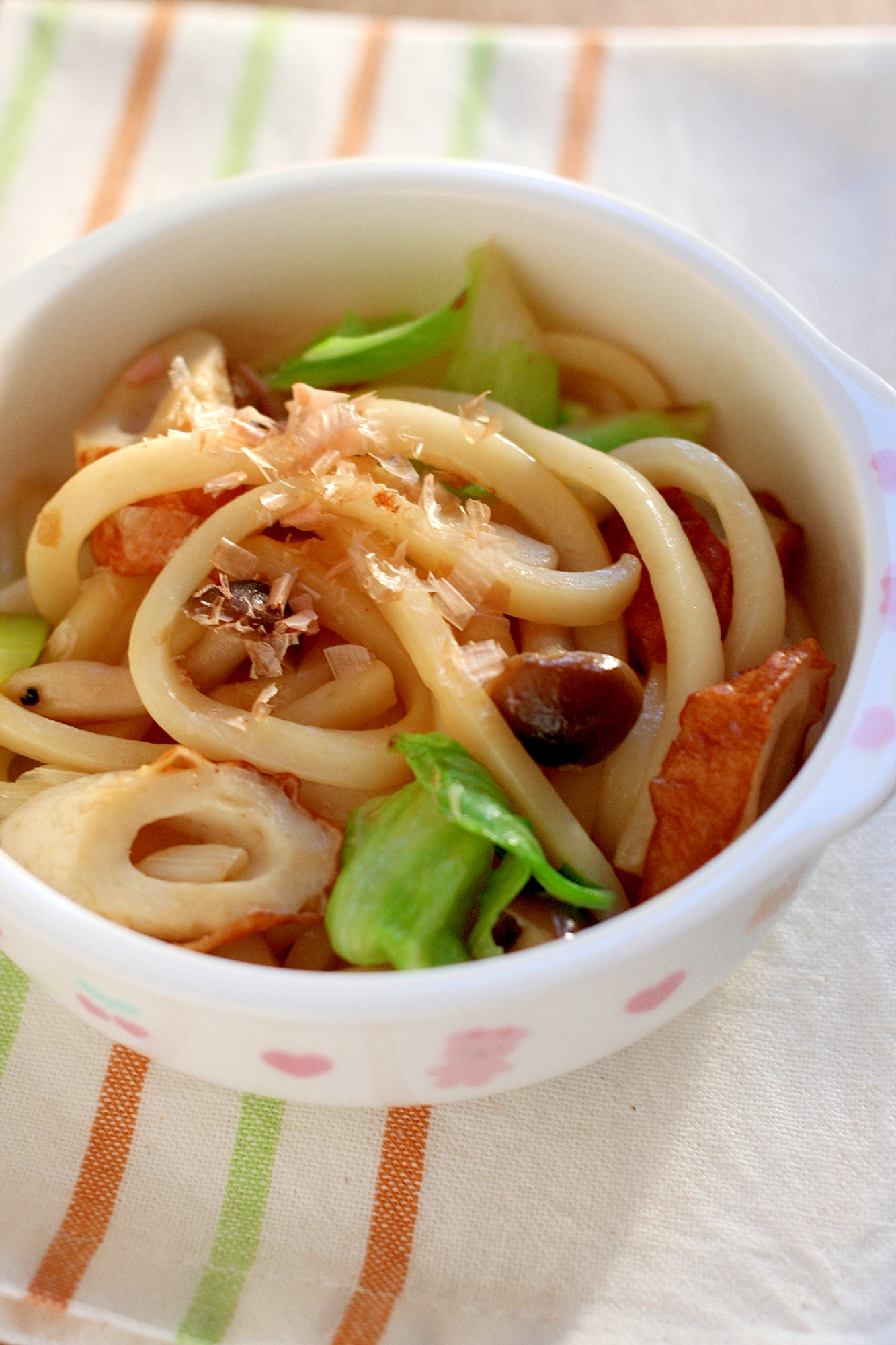 はさみでチョッキング☆子供と作る簡単焼きうどん