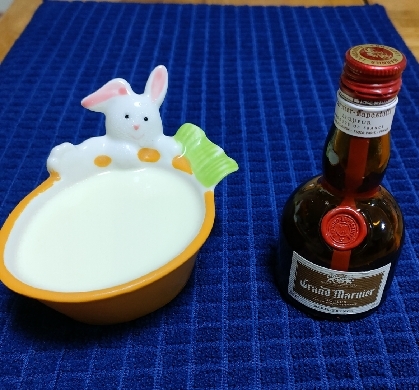 生クリームが100cc残っていたので何か作ろうと探してこのレシピに出会いました。簡単でしたしグランマルニエが効いて美味しかったです。