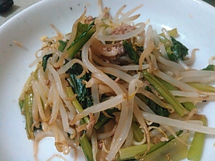 定番おかず 豚ひき肉とニラもやし 炒め レシピ 作り方 By The Little One 楽天レシピ