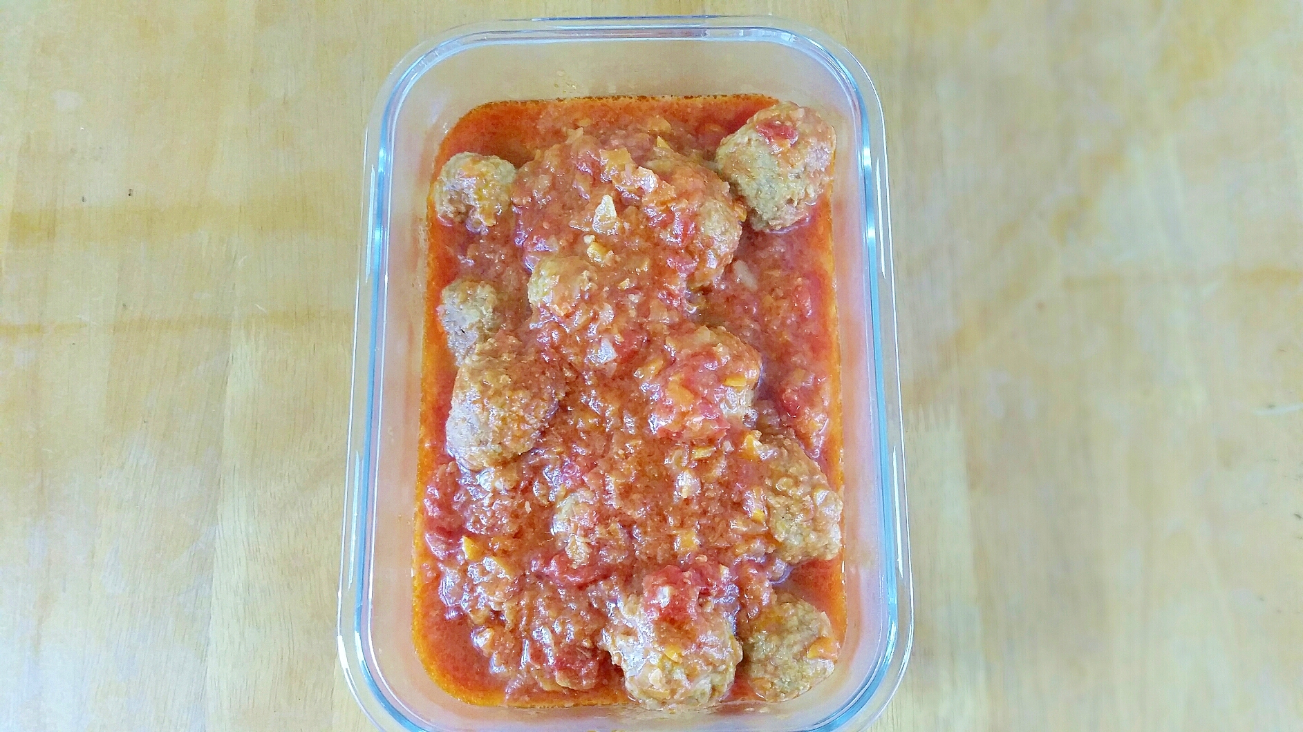 炊飯器で簡単◇スパイシー肉団子のトマト煮込み
