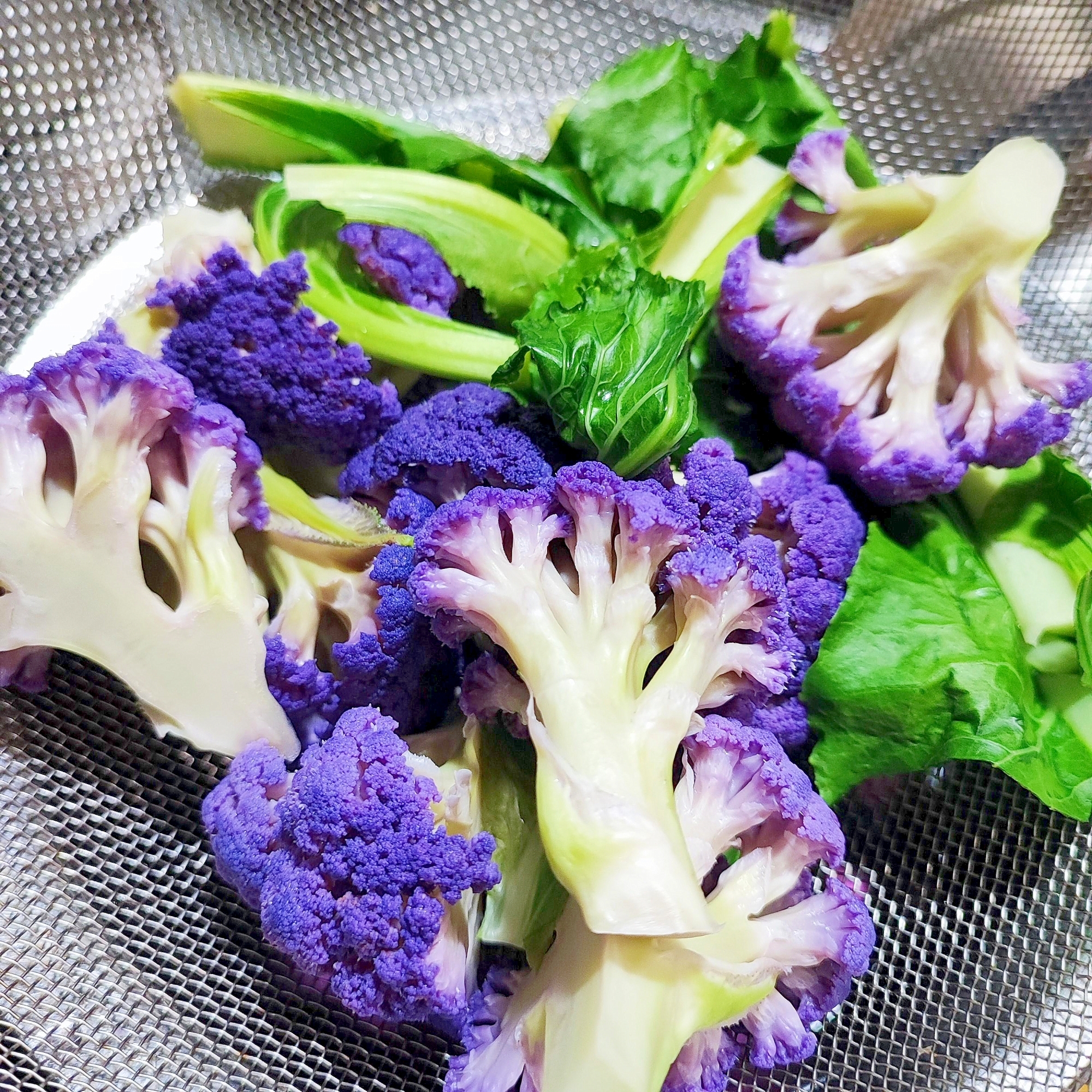 色よく仕上げる!紫カリフラワーのゆで方