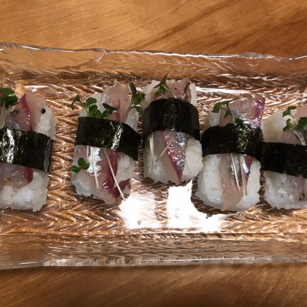 アジとスプラウトの握り寿司 レシピ 作り方 By ボンド子 楽天レシピ アジとスプラウトの握り寿司 レシピ 作り方 By ボンド子 楽天レシピ