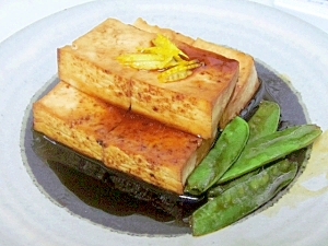 手軽な食材で☆　和の一皿「焼き豆腐含め煮」
