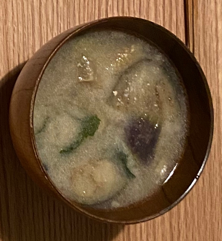 業務スーパーの冷凍なすとわかめの味噌汁