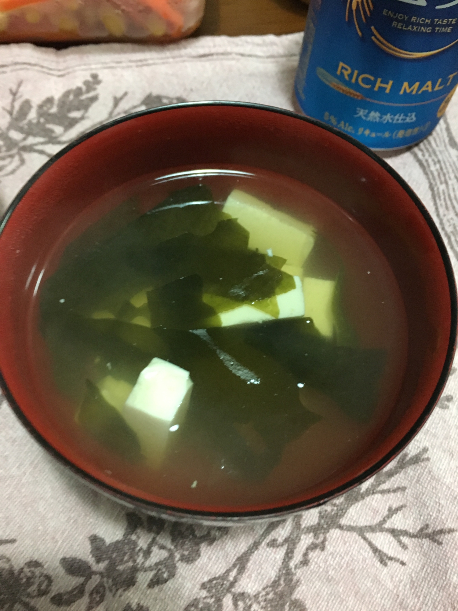 豆腐ワカメの吸い物