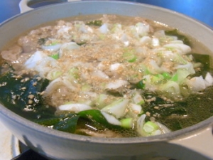 韓国風わかめと牛肉のスープ