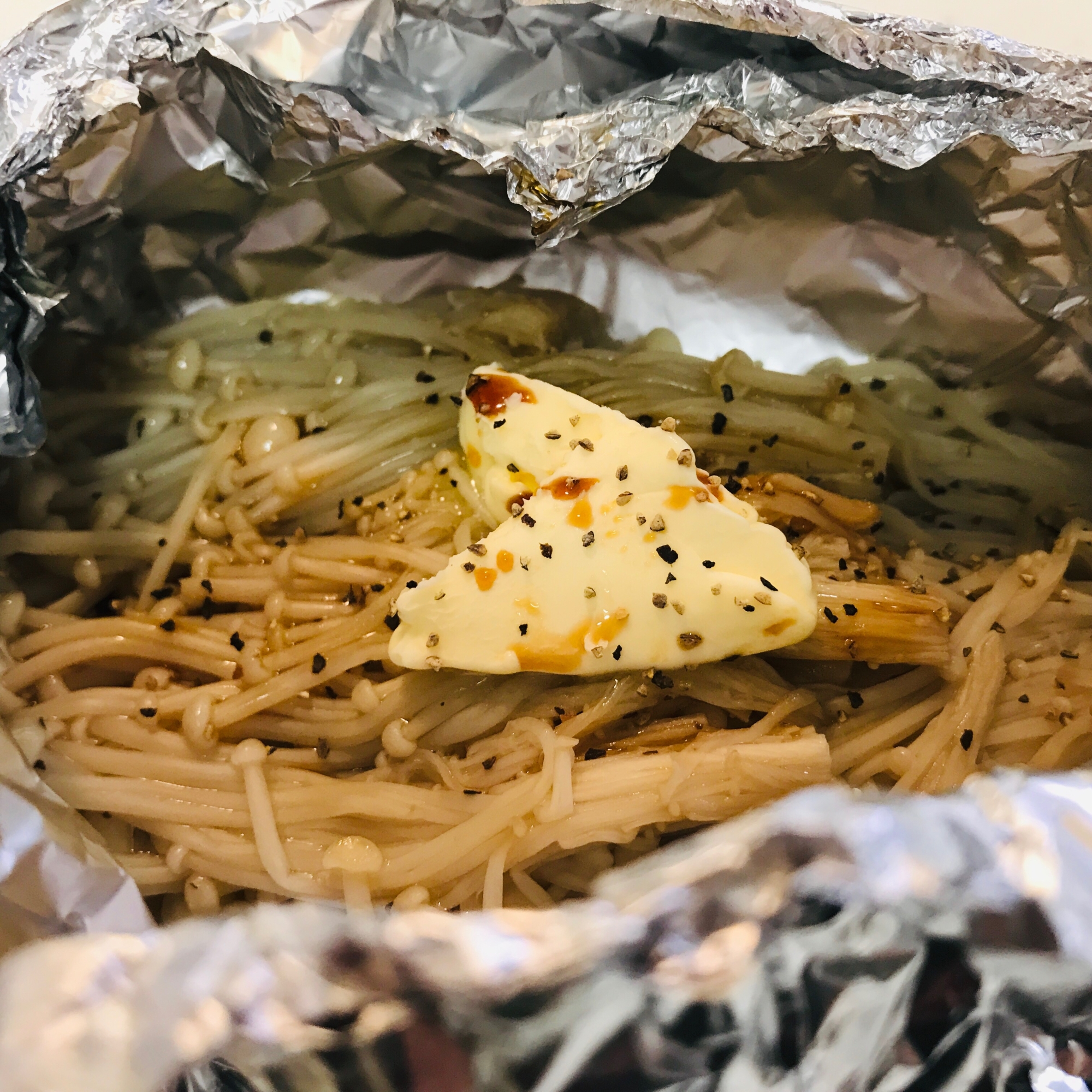 超簡単 えのきのホイル焼き バター醤油 レシピ 作り方 By なぽスケ 楽天レシピ