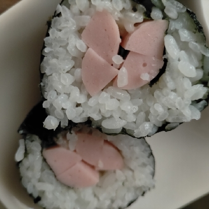 魚肉ソーセージの巻き寿司