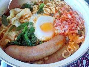 韓国屋台料理ブデチゲ風鍋ラーメン レシピ 作り方 By Hirorin0413 楽天レシピ