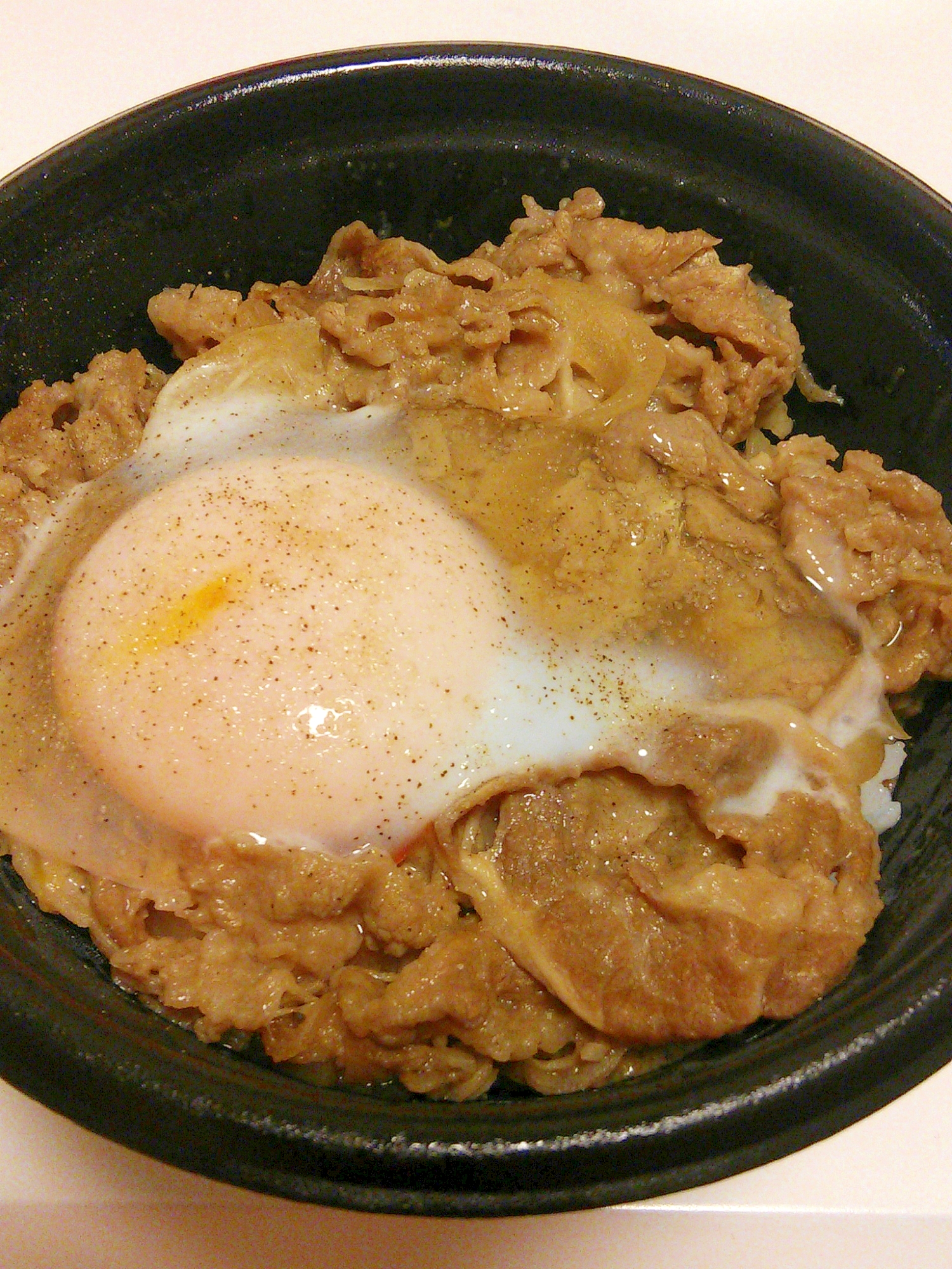 牛丼アレンジ レンジで簡単 半熟卵の胡椒 山椒風味 レシピ 作り方 By みずたまsweet 楽天レシピ