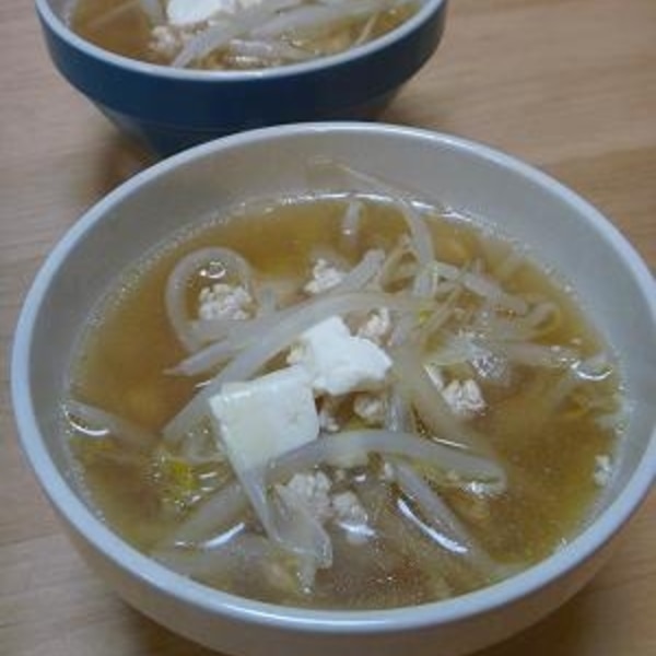 鶏挽肉ともやしたっぷりの和風のコンソメスープ レシピ 作り方 By Marimomo 楽天レシピ 鶏挽肉ともやしたっぷりの和風のコンソメスープ レシピ 作り方 By Marimomo 楽天レシピ