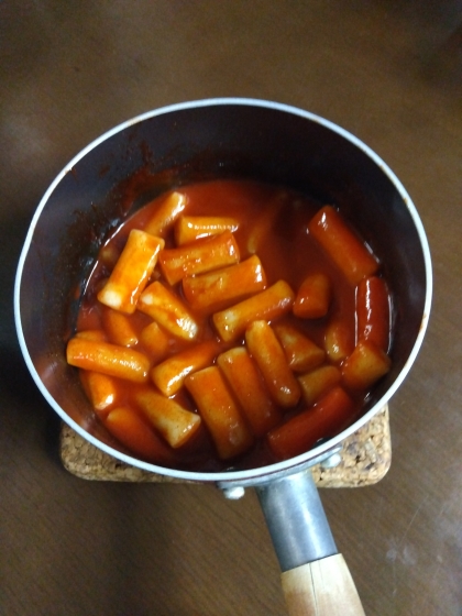 〔韓国料理〕トッポギ～ 韓国餅の甘辛和え～