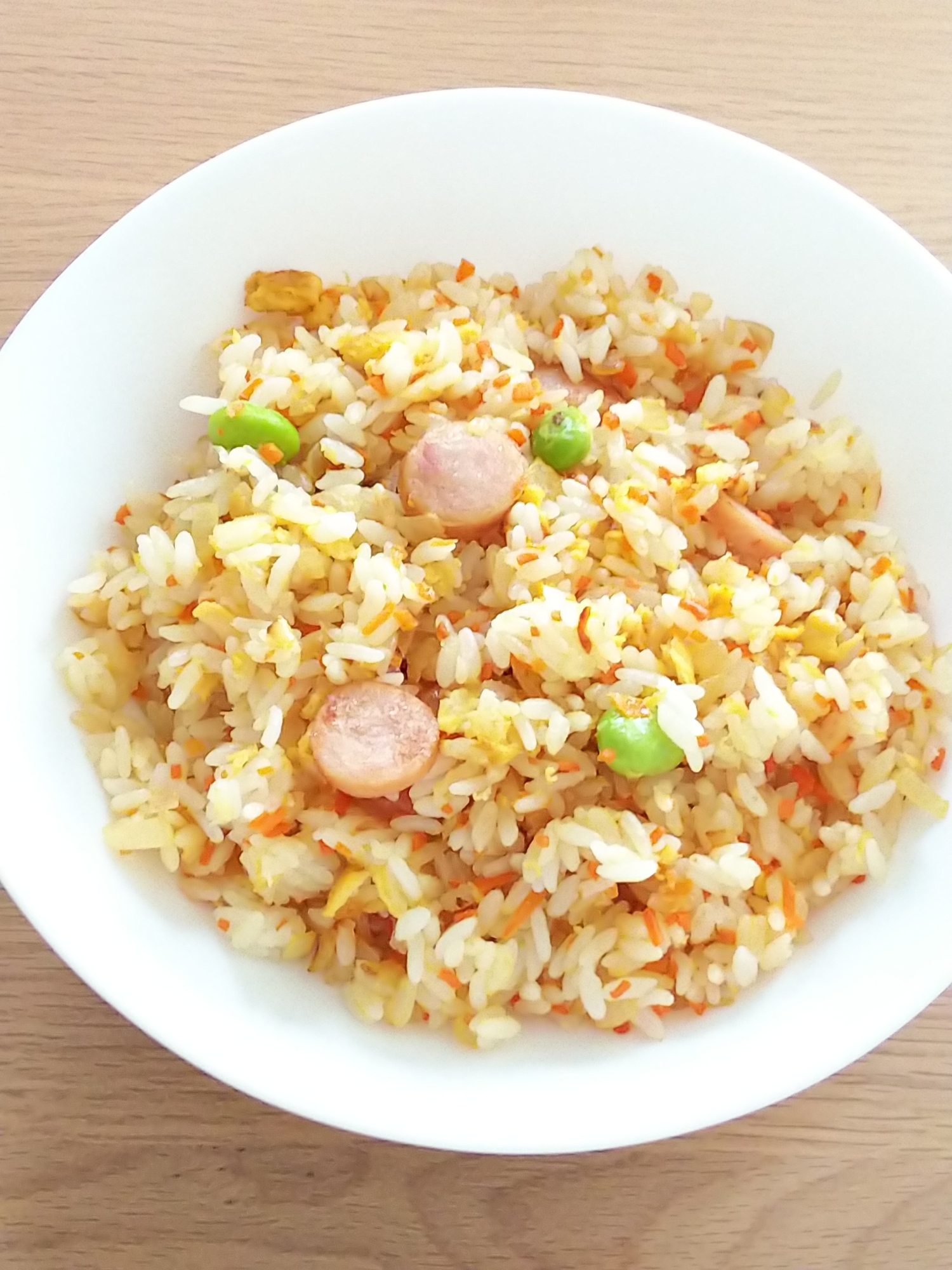 ウインナーと玉ねぎと人参のチャーハン