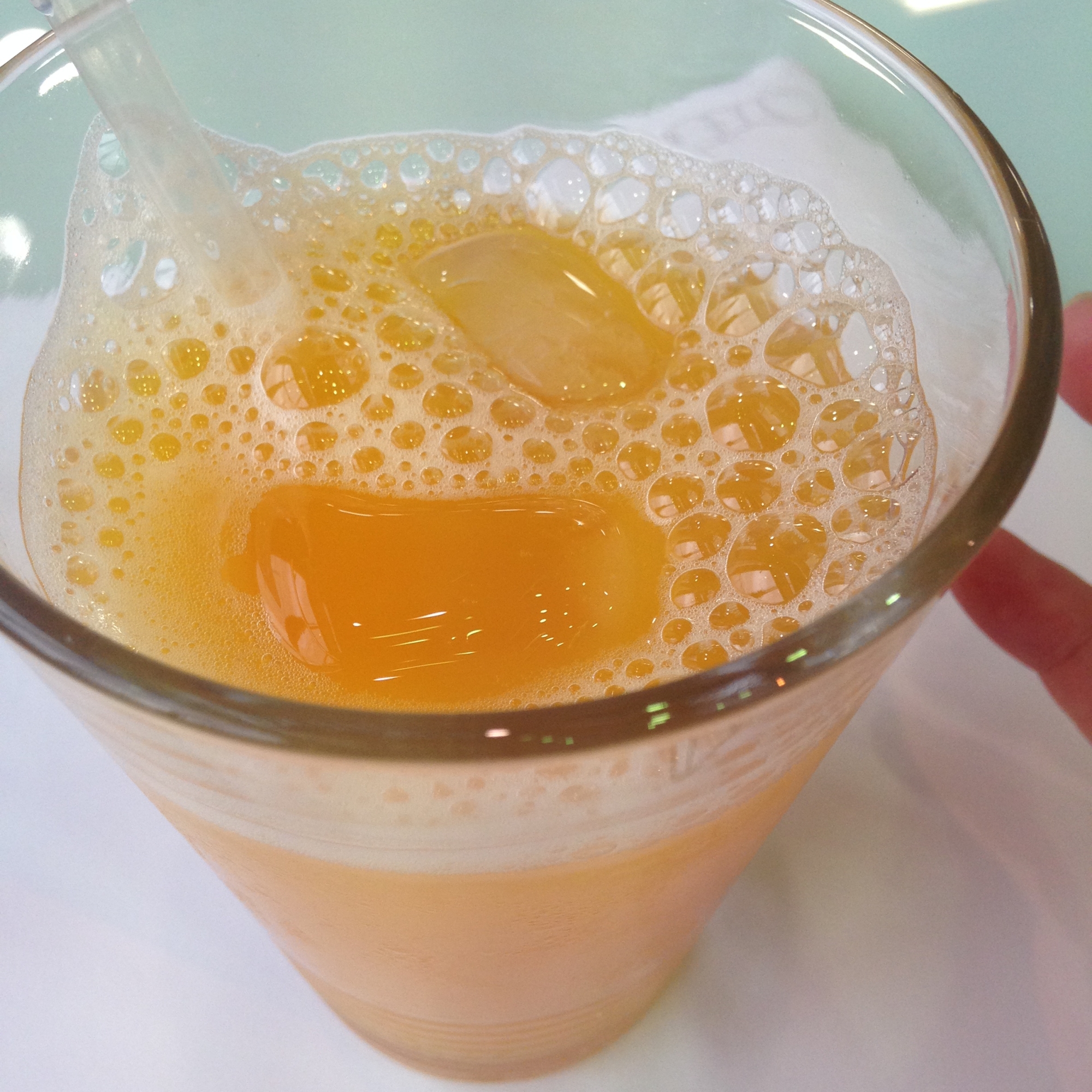 にんじんと焼酎と塩とオレンジのカクテル