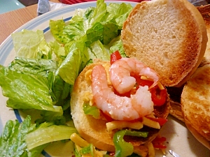 ☆朝ご飯☆エビとチーズのサンドイッチ☆